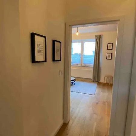 Sanierte Wohnung mit Balkon im Hochparterre Hannover Exterior foto